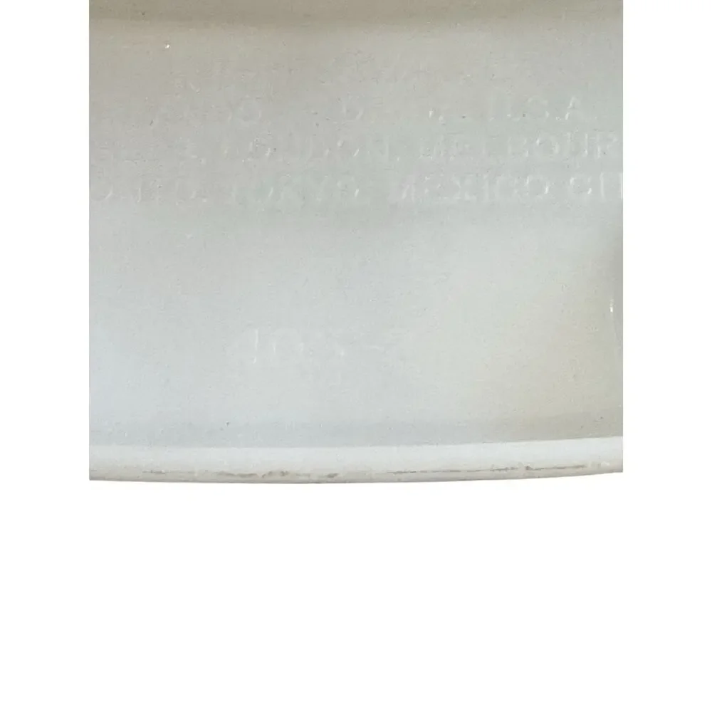Tupperware serve desserts